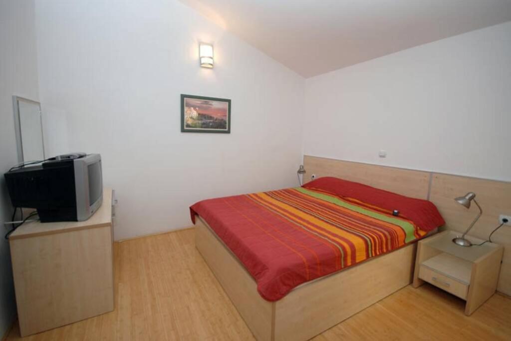 Bmv Room For 2-3 With Greenery View Sveti Stefan Exterior foto